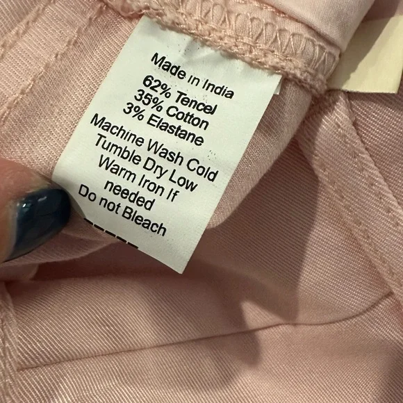 Ecru Pink Women’s Bermuda 10” Shorts Size 2 - Picture 6 of 7